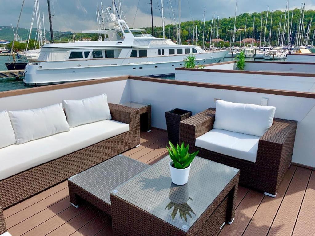 Floating Sea House Aurora Villa Portorož Kültér fotó